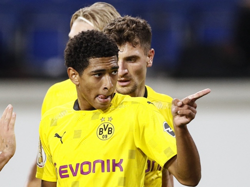 也展示了他 也展示了他