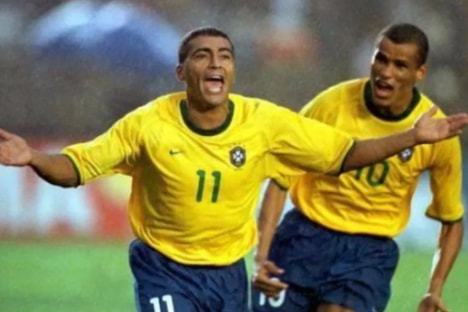 被更多年轻 被更多年轻